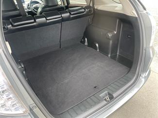 2012 Honda FIT - Thumbnail