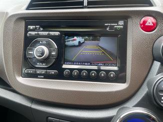 2012 Honda FIT - Thumbnail