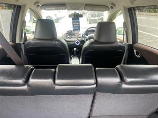 2012 Honda FIT - Thumbnail