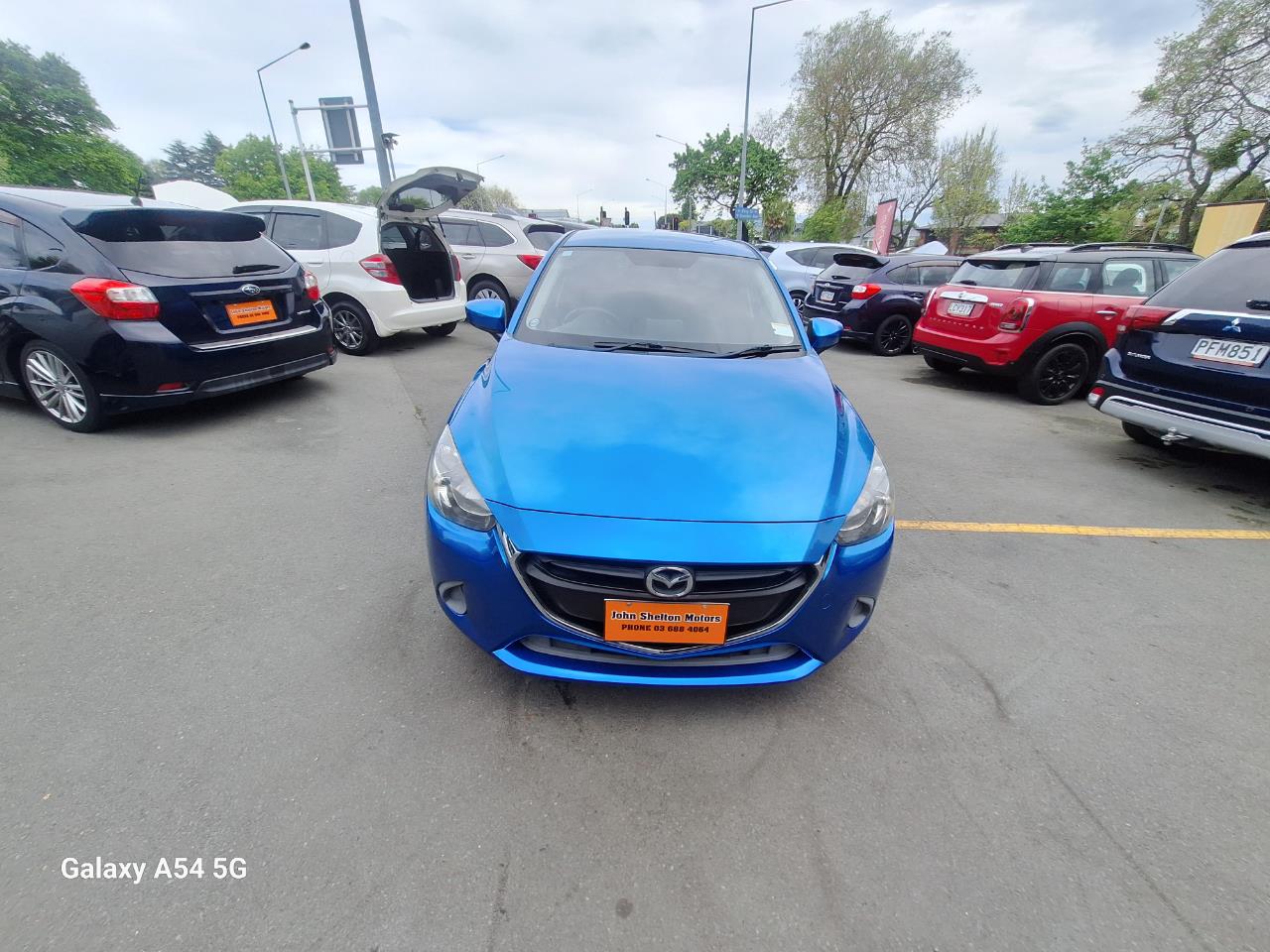 2015 Mazda demio 5 door hatch