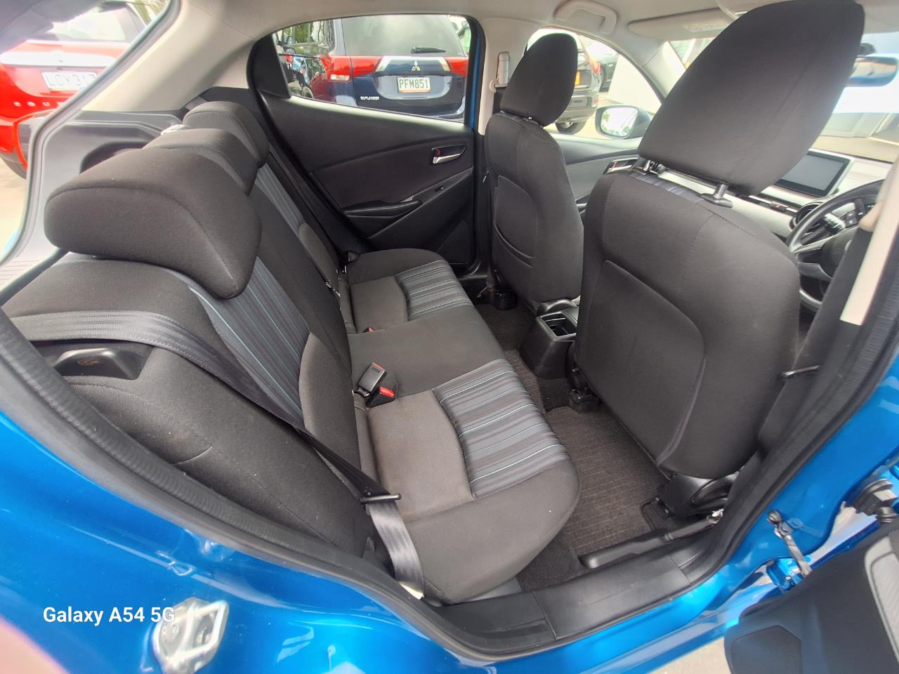 2015 Mazda demio 5 door hatch