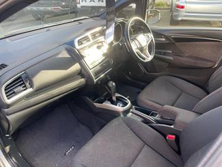 2015 Honda RS 1.5P/CVT/HA/5DR/5 / Silver / Hatchback - Thumbnail