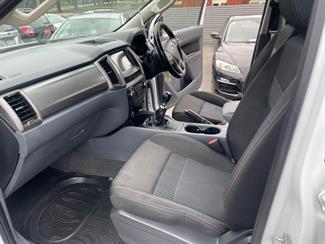 2018 Ford RANGER XLT double cab 2wd, manual ! - Thumbnail