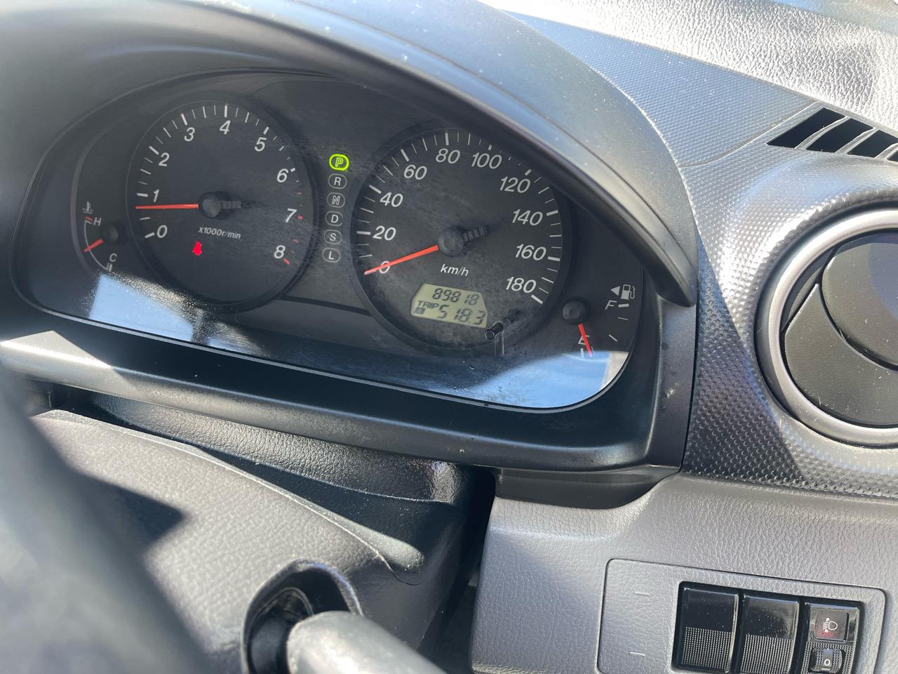 2006 Mazda demio 5 door hatch