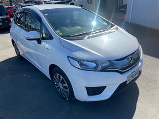 2015 Honda Fit Hybrid - Thumbnail