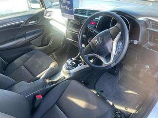 2015 Honda Fit Hybrid - Thumbnail