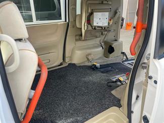 2010 Nissan SERENA DISABILITY WHEEL CHAIR VAN - Thumbnail