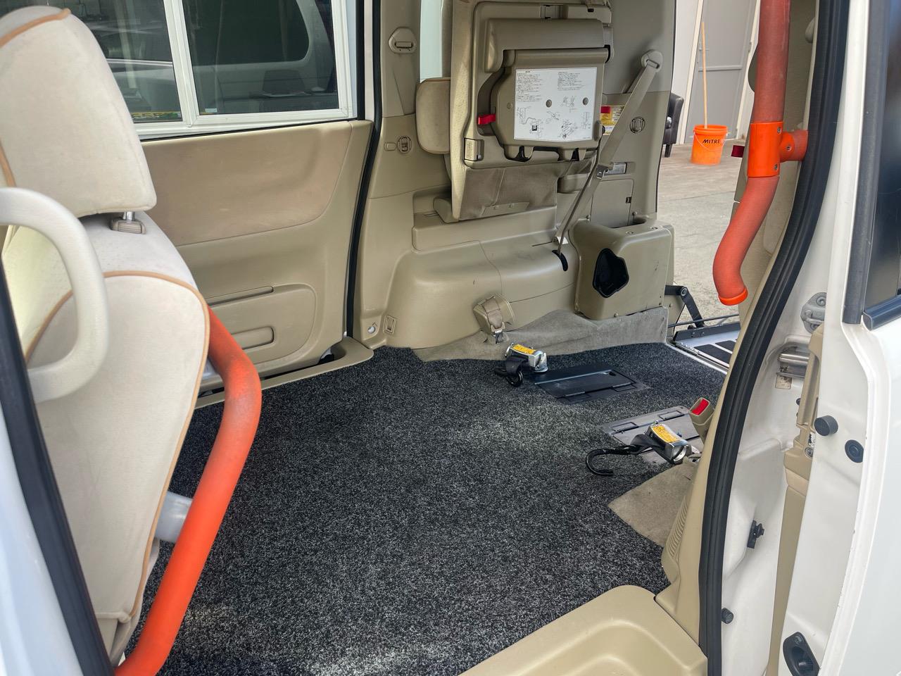 2010 Nissan SERENA DISABILITY WHEEL CHAIR VAN