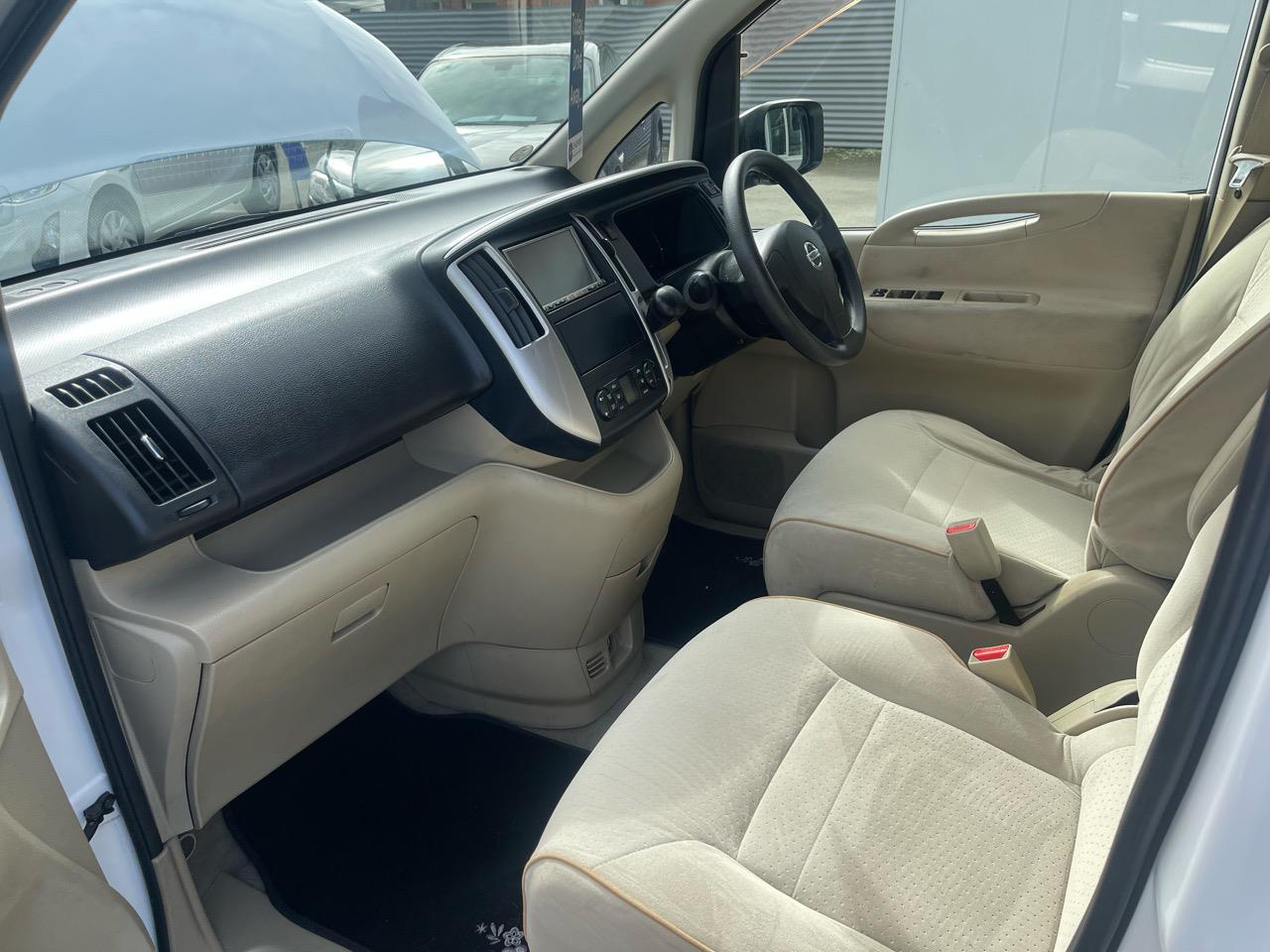 2010 Nissan SERENA DISABILITY WHEEL CHAIR VAN