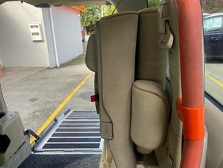 2010 Nissan SERENA DISABILITY WHEEL CHAIR VAN - Thumbnail
