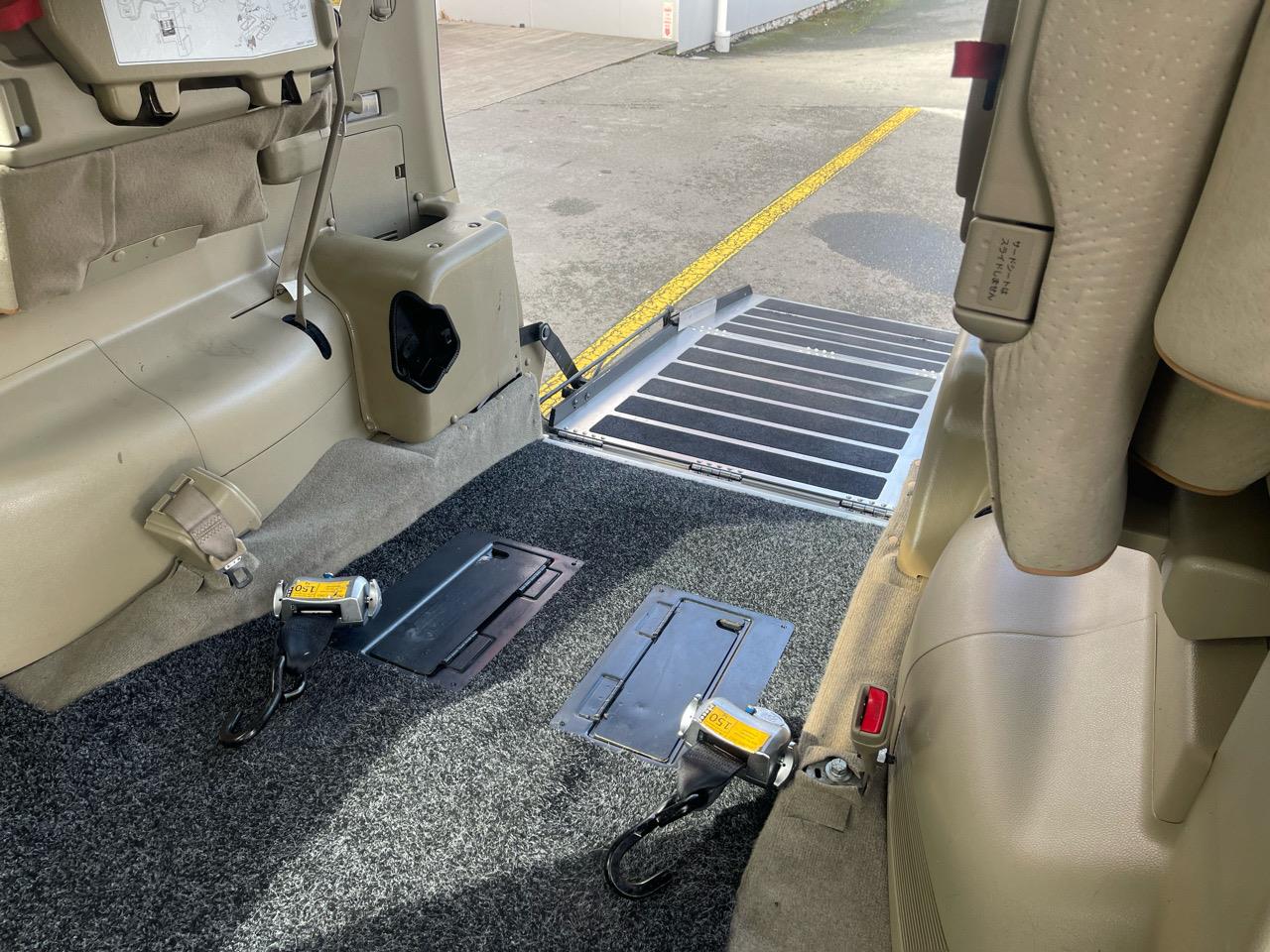 2010 Nissan SERENA DISABILITY WHEEL CHAIR VAN